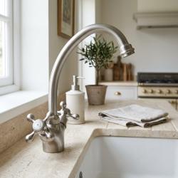 brushed-nickel-kitchen-faucet-modern-design